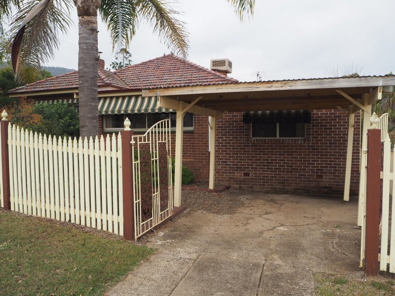 149 Upper Street, Tamworth NSW 2340