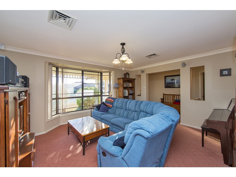 4 Mulwala Close, Tamworth NSW 2340