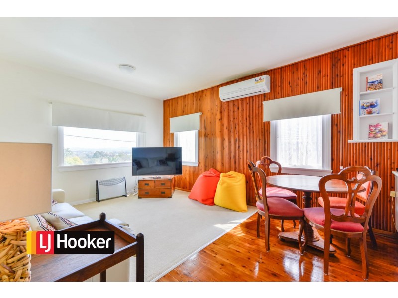 8 Burnside Avenue, Tamworth NSW 2340