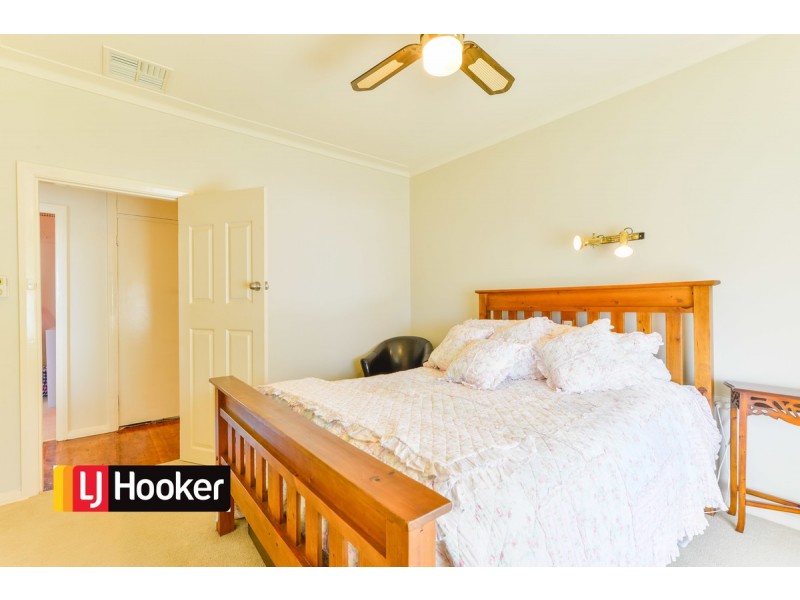 8 Burnside Avenue, Tamworth NSW 2340