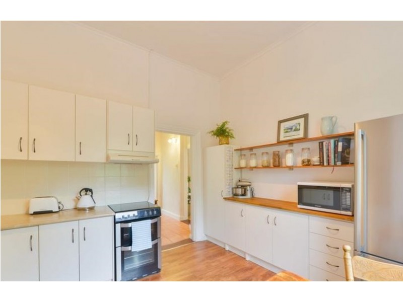 81 Roderick Street, Tamworth NSW 2340