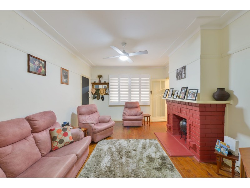 41 Roderick Street, Tamworth NSW 2340