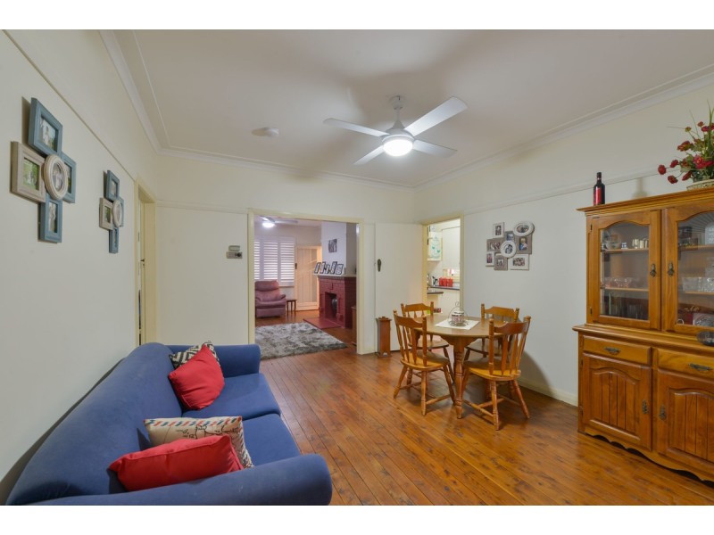 41 Roderick Street, Tamworth NSW 2340