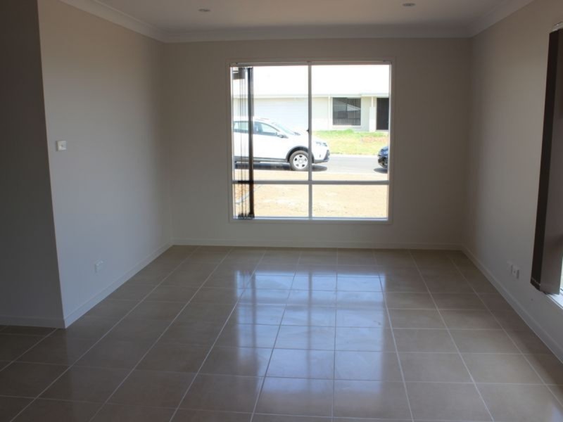 7 McKinlay Place, Tamworth NSW 2340