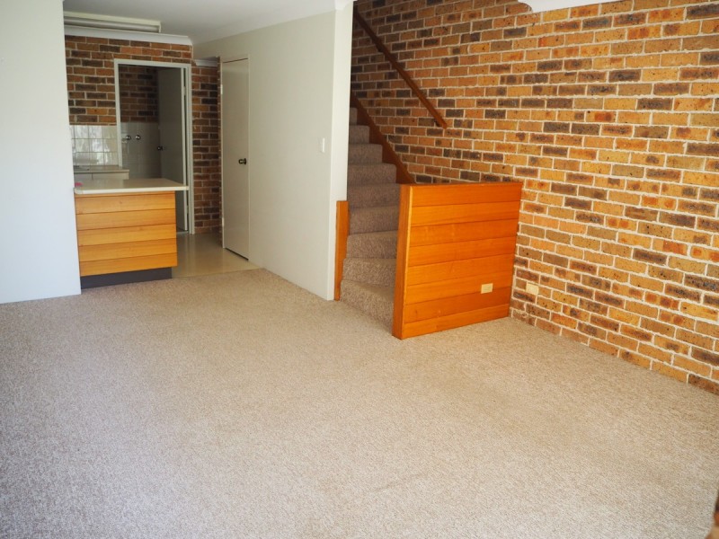 3/12 Illoura Street, Tamworth NSW 2340