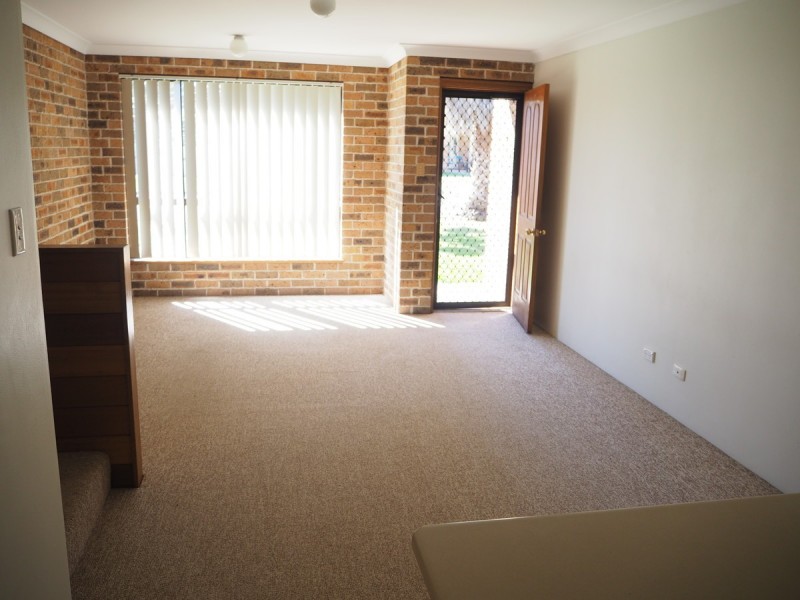 3/12 Illoura Street, Tamworth NSW 2340