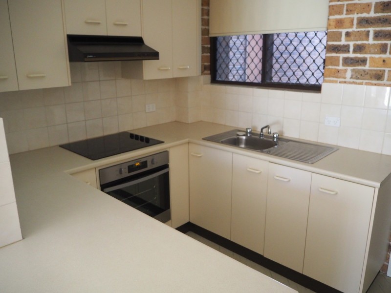 3/12 Illoura Street, Tamworth NSW 2340