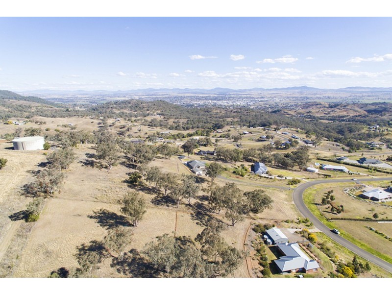 42 Flagstaff Road, Tamworth NSW 2340