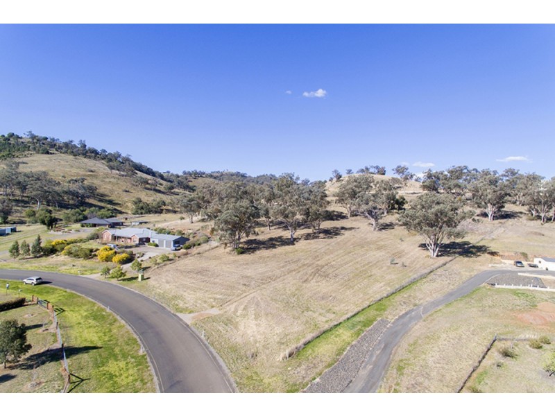 42 Flagstaff Road, Tamworth NSW 2340