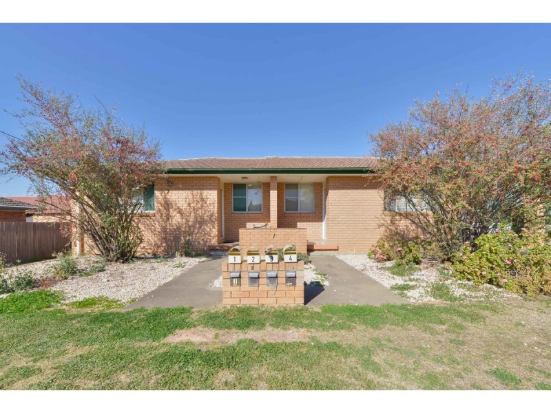 1-4/3 Edinburgh Aveue, Tamworth NSW 2340