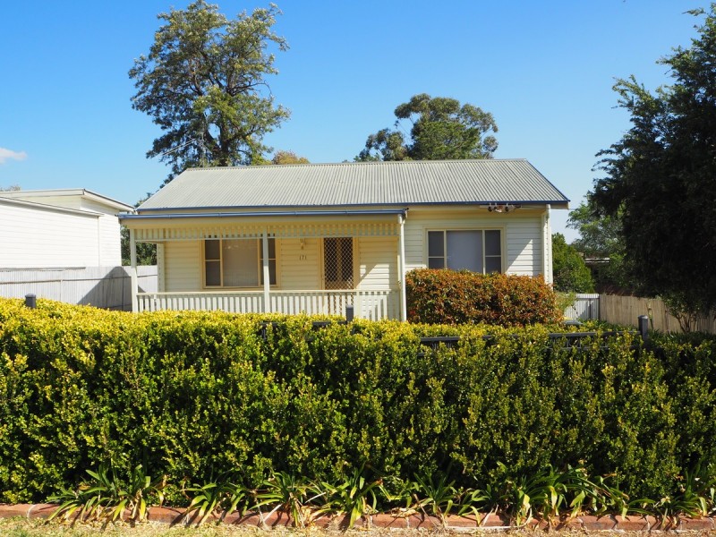 171 Johnston Street, Tamworth NSW 2340