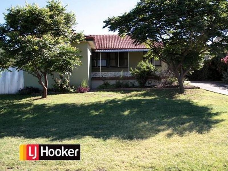 196 Manilla Road, Tamworth NSW 2340