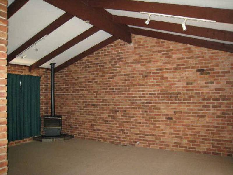 15 Brolga Way, Tamworth NSW 2340