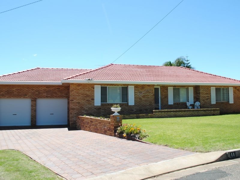 11 Wongala Street, Tamworth NSW 2340