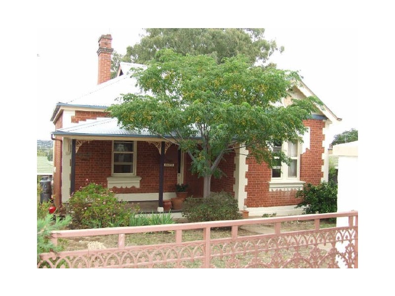159 Carthage Street, Tamworth NSW 2340
