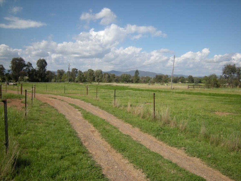 25 Heilgmans Lane, Tamworth NSW 2340