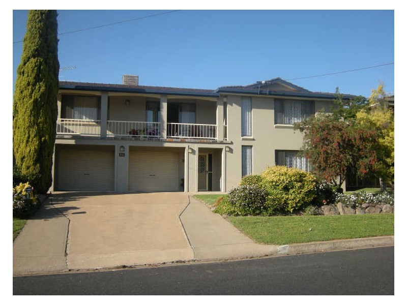 14 Amaroo Road, Tamworth NSW 2340