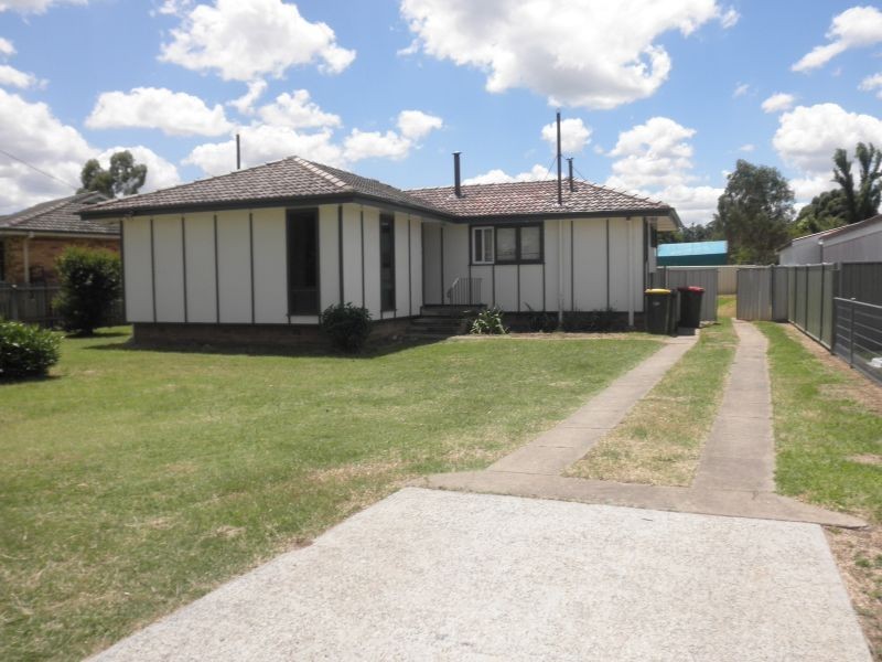 13 Sussex Street, Tamworth NSW 2340