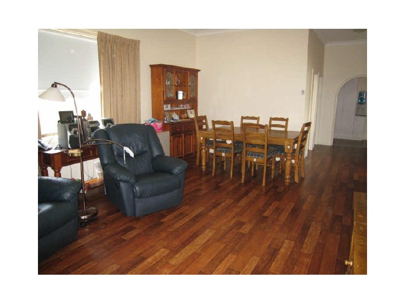 47 Crown Street, Tamworth NSW 2340