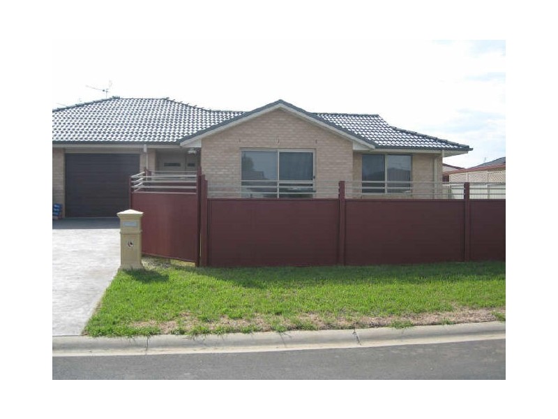 2/137 Flinders Street, Tamworth NSW 2340