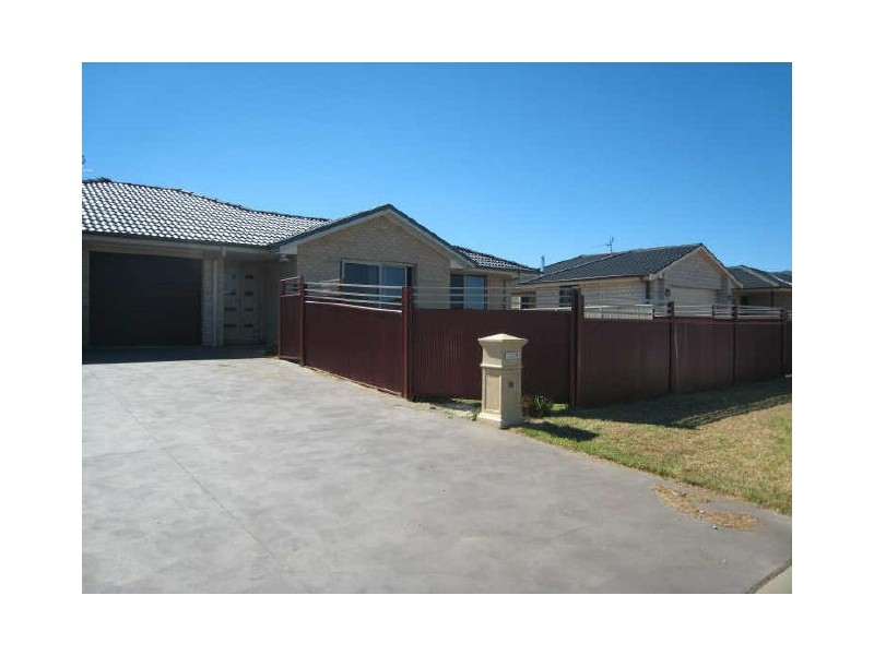 2/137 Flinders Street, Tamworth NSW 2340