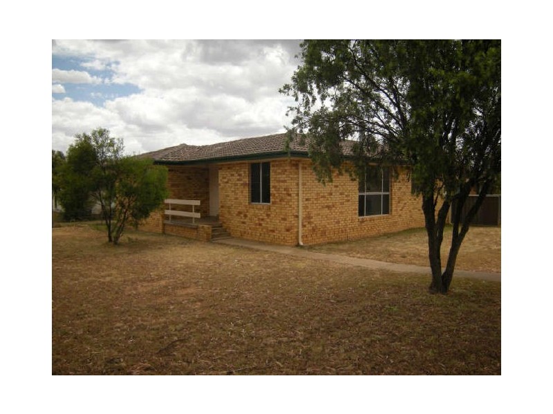 32 Cole Road, Tamworth NSW 2340