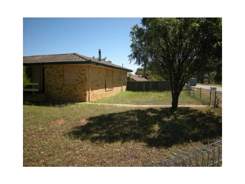 32 Cole Road, Tamworth NSW 2340