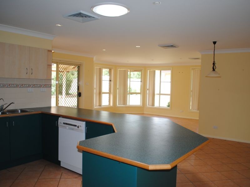 14 Minimbah Close, Tamworth NSW 2340