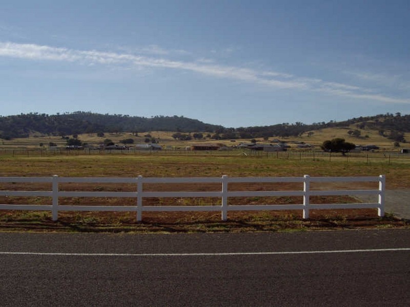 12 Sequoia Drive, Tamworth NSW 2340