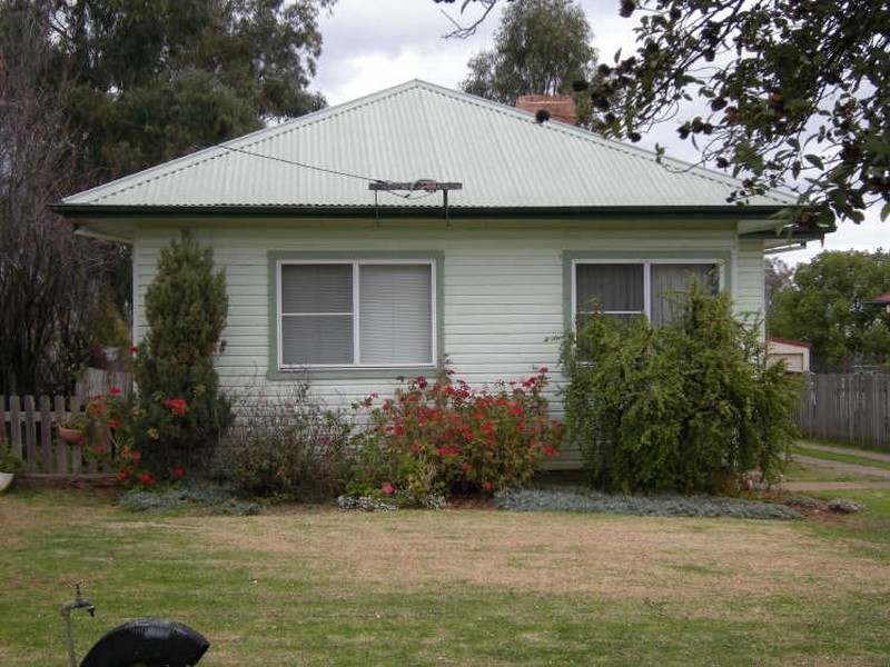 21 Parry Street, Tamworth NSW 2340