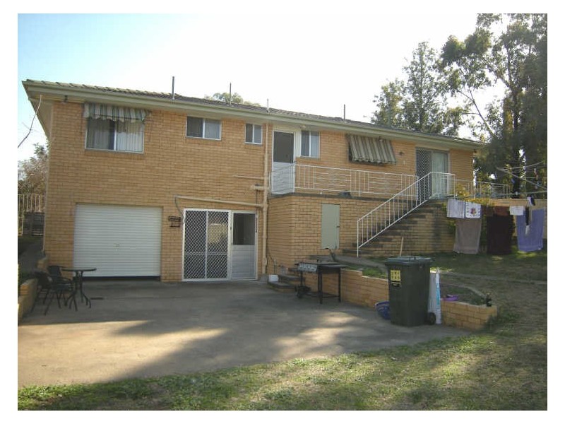 25 Minnamurra Crescent, Tamworth NSW 2340