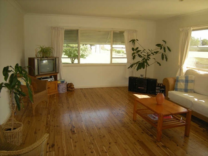 12 Yarral Avenue, Tamworth NSW 2340