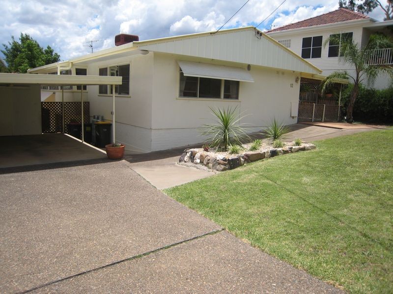 12 Yarral Avenue, Tamworth NSW 2340