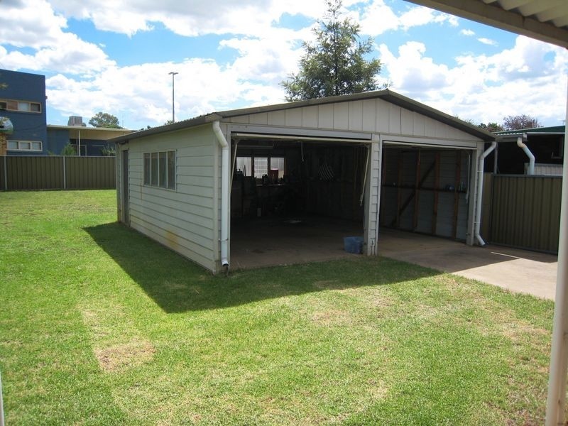 9 Karloo Street, Tamworth NSW 2340