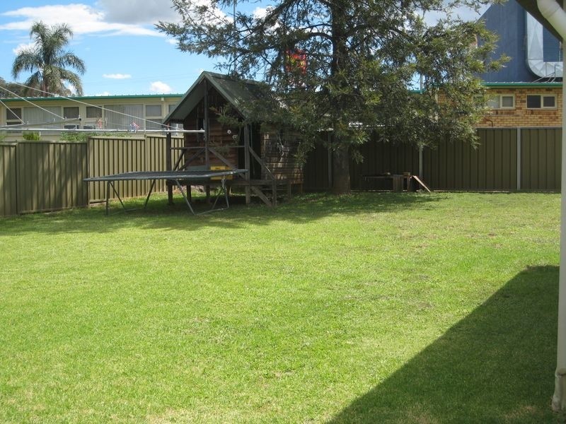 9 Karloo Street, Tamworth NSW 2340