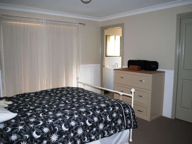 64 Grant Street, Tamworth NSW 2340