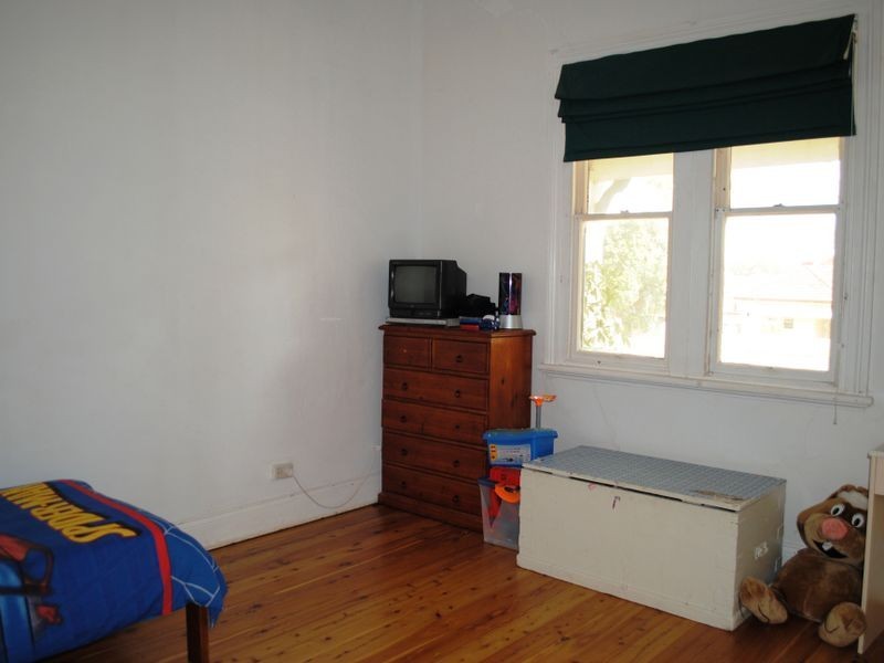 8 Raglan Street, Tamworth NSW 2340