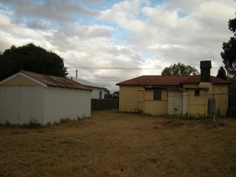 12 Lydia Street, Tamworth NSW 2340