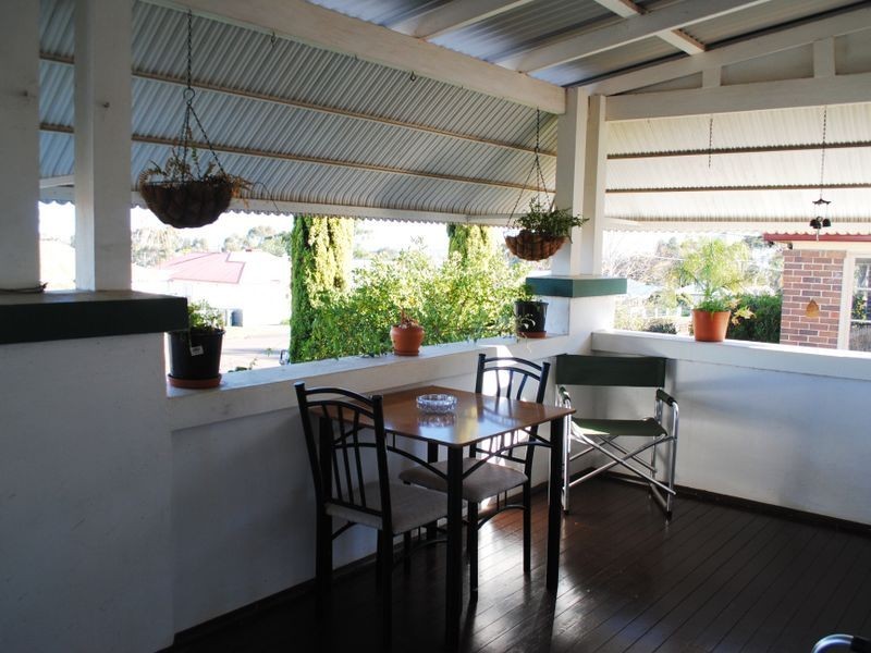 132 Denison Street, Tamworth NSW 2340