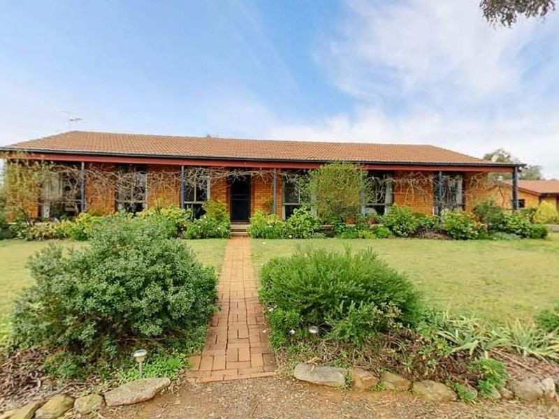 439 Browns Lane, Tamworth NSW 2340