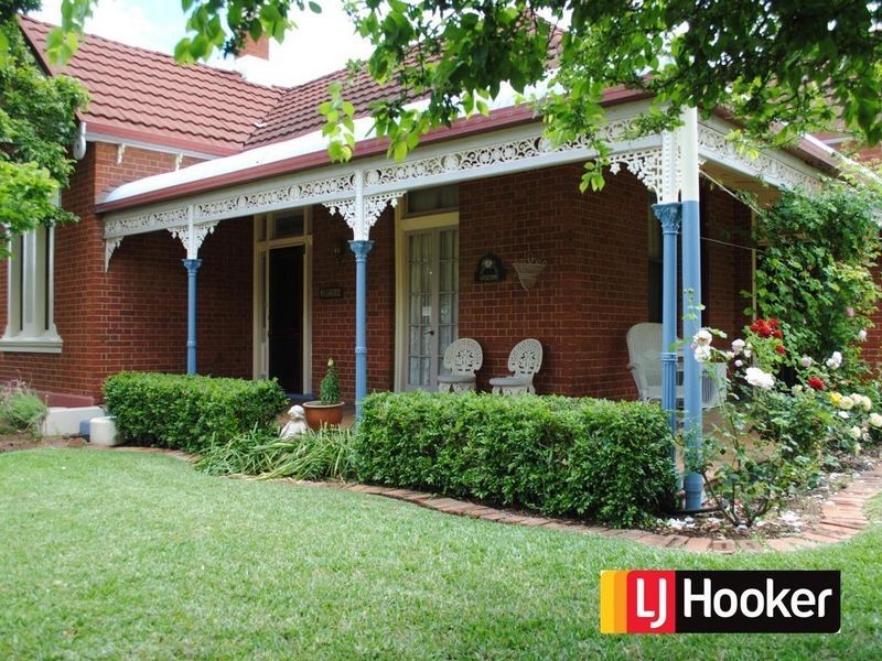44 White Street, East Tamworth NSW 2340
