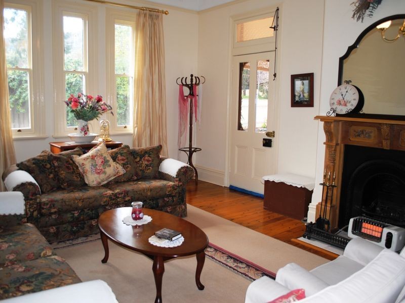 44 White Street, East Tamworth NSW 2340