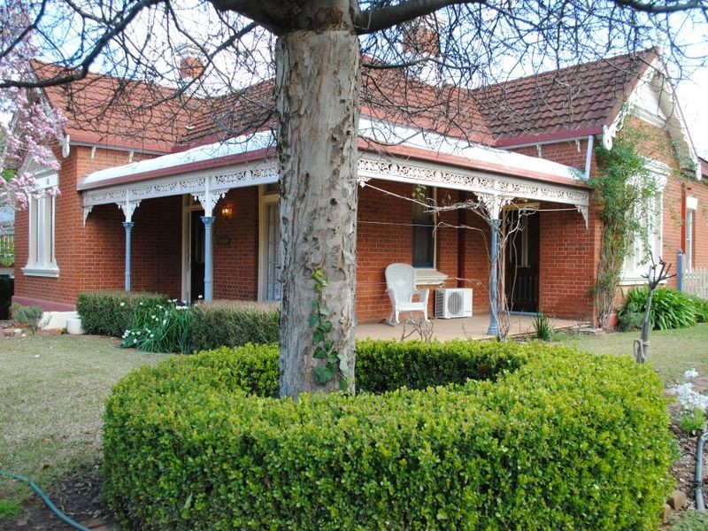 44 White Street, East Tamworth NSW 2340