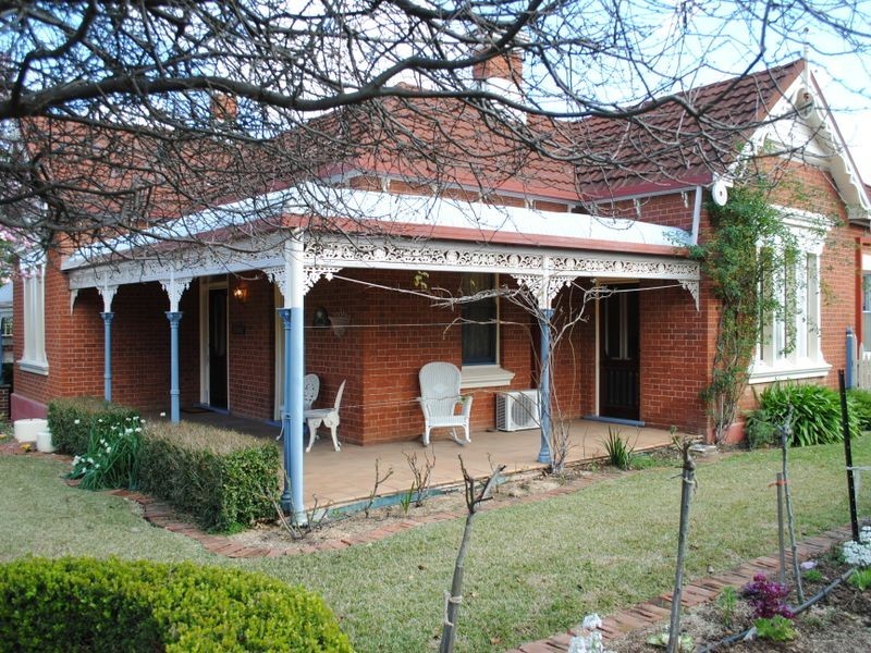 44 White Street, East Tamworth NSW 2340