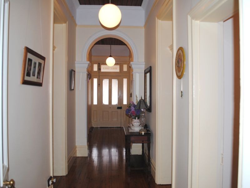 44 White Street, East Tamworth NSW 2340