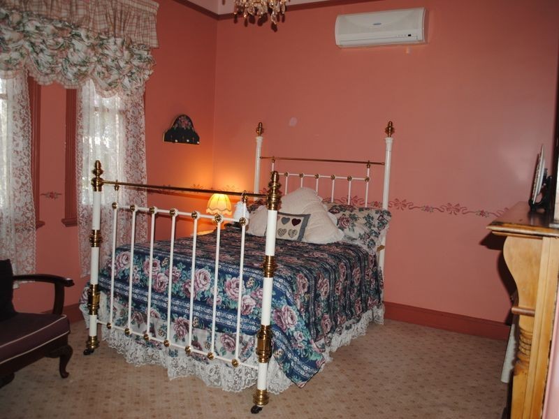 44 White Street, East Tamworth NSW 2340