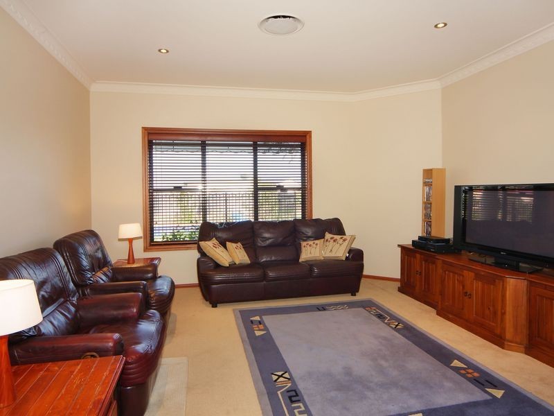 3 Barrington Drive, Tamworth NSW 2340