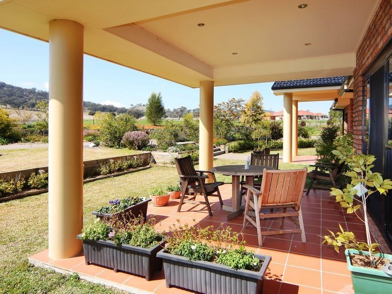 3 Barrington Drive, Tamworth NSW 2340