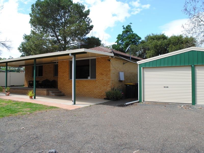 22 Joseph Brown Place, Tamworth NSW 2340