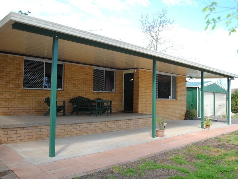 22 Joseph Brown Place, Tamworth NSW 2340